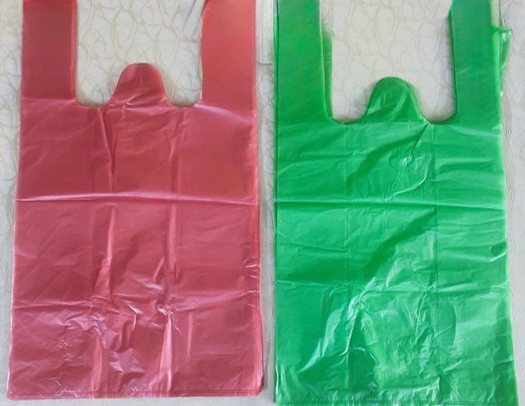 T-shirt bags in colors
